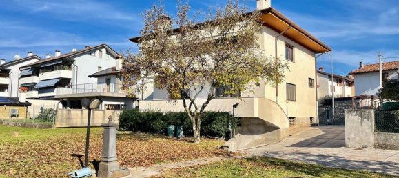 Apartamento de 8 habitaciónes en Udine, Italy No. 94537 45