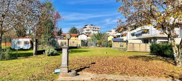 Apartamento de 8 habitaciónes en Udine, Italy No. 94537 43