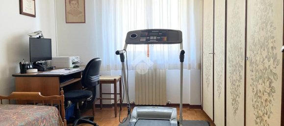 Apartamento de 8 habitaciónes en Udine, Italy No. 94537 17