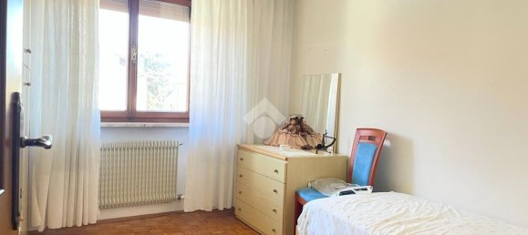 Apartamento de 8 habitaciónes en Udine, Italy No. 94537 33