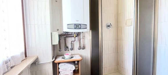 Apartamento de 8 habitaciónes en Udine, Italy No. 94537 34