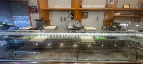 2 rooms Commercial property in Romano di Lombardia, Italy No. 74852 4