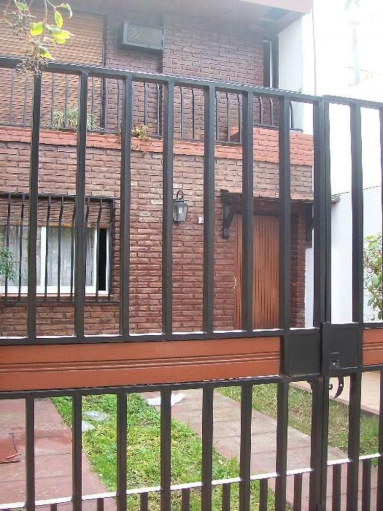 3 bedrooms House in Bermudez, Argentina No. 56224