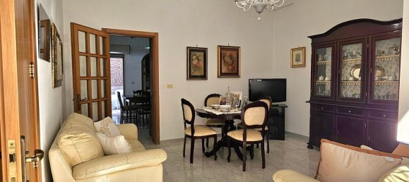4 Schlafzimmer Wohnung in Lecce, Italy, Nr. 337433 9
