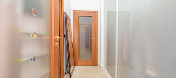 2-salle Appartement à Milan, Italy No. 338128 10