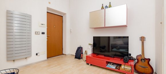 2-salle Appartement à Milan, Italy No. 338128 5