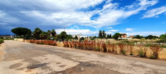 1095m² Land in Racale, Italy No. 107239 4