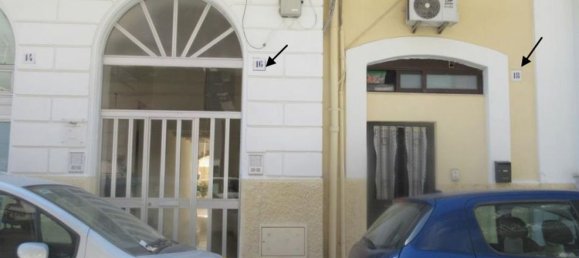 3 bedrooms Apartment in Bari, Italy No. 331334 6