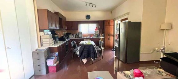 Коммерческая недвижимость с 3 спальнями в Лимассол, Кипр № 19532 5