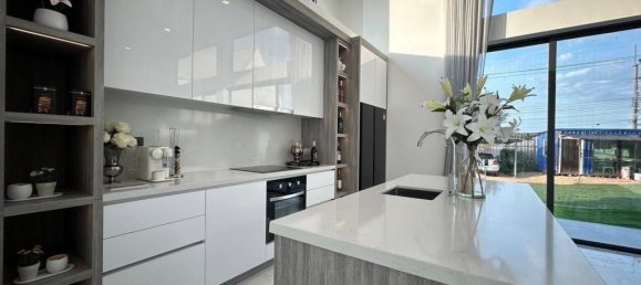 Villa T3 em Bang Lamung, Thailand N.º 58615 6