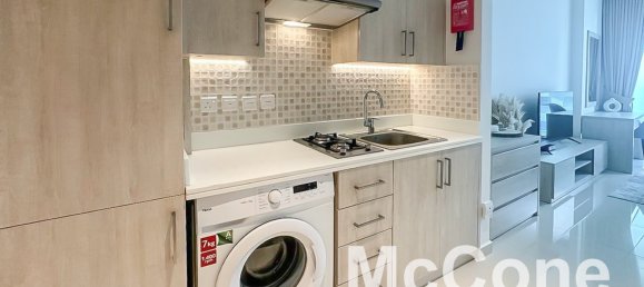 Studio in Palm Jumeirah, UAE No. 34654 5