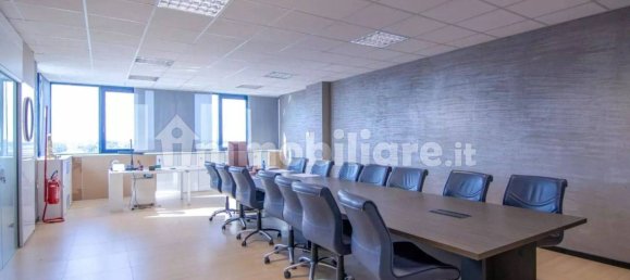 5 rooms Office in Padua, Italy No. 323388 2