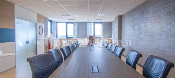 5 rooms Office in Padua, Italy No. 323388 3