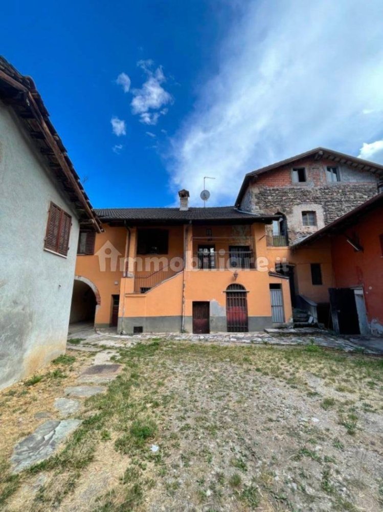 3 chambres Maison à Caraglio, Italy No. 259382