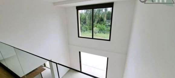 Casa de 5 dormitorios en Sens, France No. 353266 12