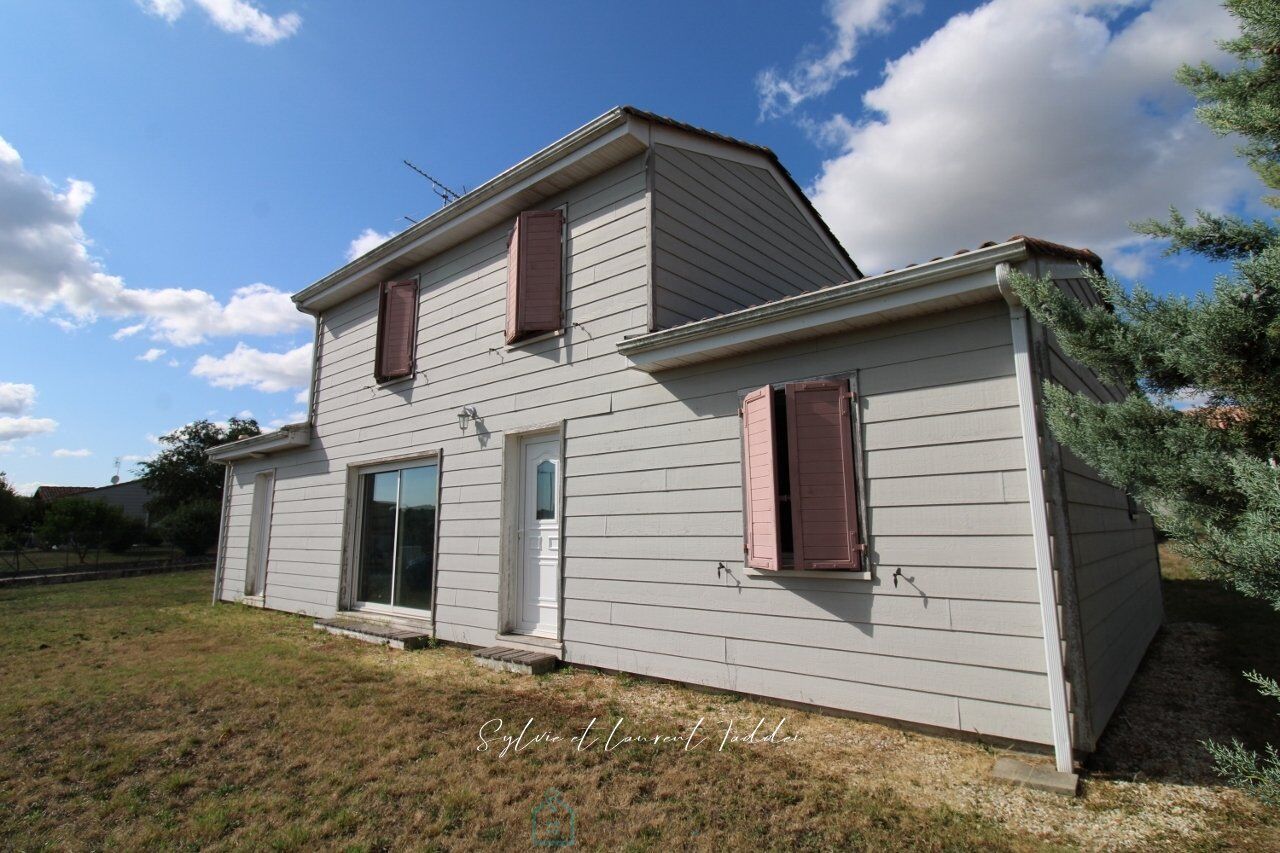 Дом с 3 спальнями в Жонзак, Франция № 287169