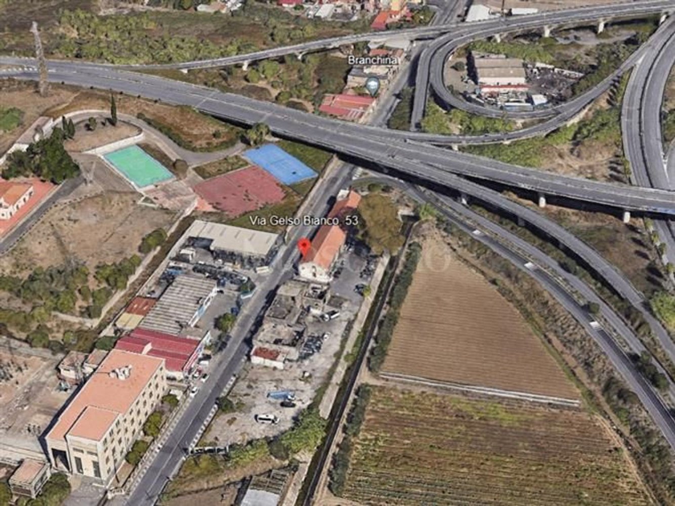 Almacén en Catania, Italy 500 m² No. 88254