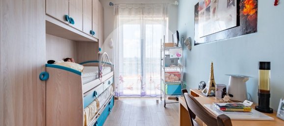 3 Schlafzimmer Wohnung in Bari, Italy, Nr. 321908 15