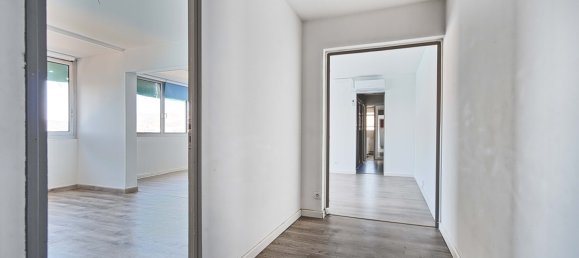 2 Schlafzimmer Wohnung in Toulon, France, Nr. 287853 5
