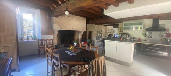 7 bedrooms House in Deux-Sevres, France No. 300723 5