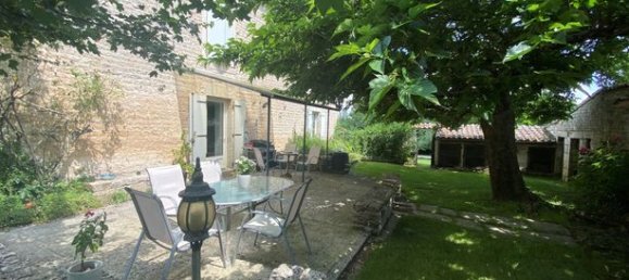 7 bedrooms House in Deux-Sevres, France No. 300723 3