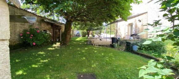 7 bedrooms House in Deux-Sevres, France No. 300723 4