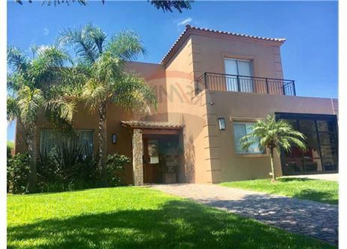 3 bedrooms House in Tigre, Argentina No. 5210