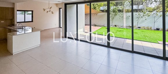 5 bedrooms Villa in Dubai Hills Estate, UAE No. 101434 4