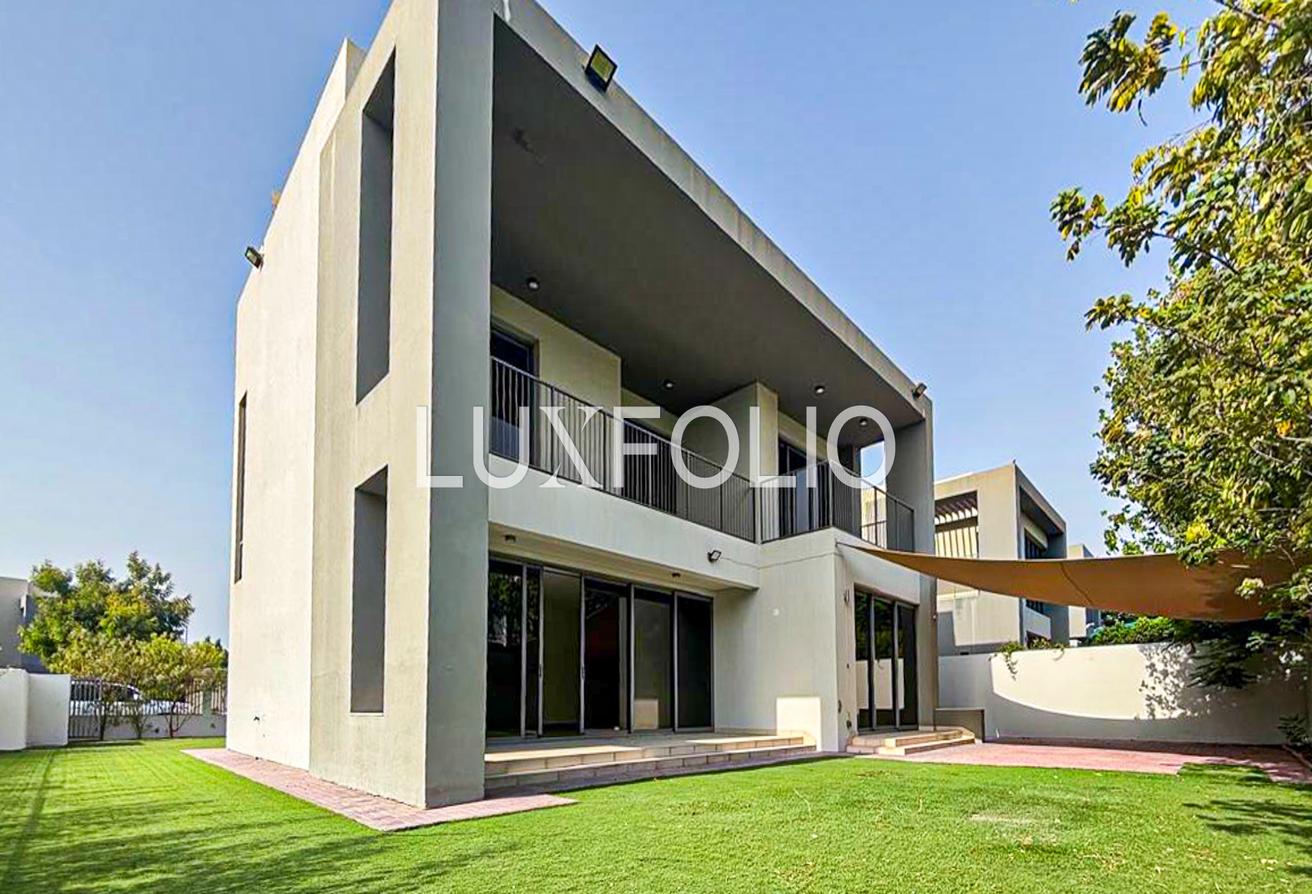 5 bedrooms Villa in Dubai Hills Estate, UAE No. 101434