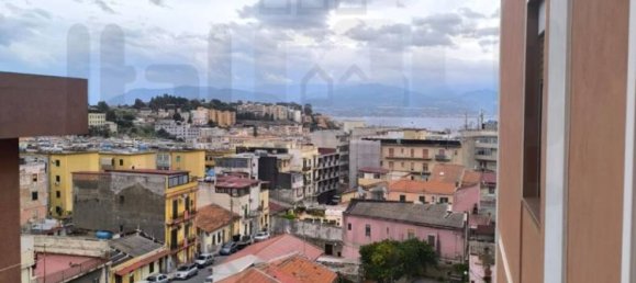 4 غرف نوم شقة في Messina, Italy رقم 280951 9