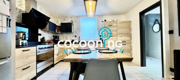 5 bedrooms House in Maine-et-Loire, France No. 315377 2