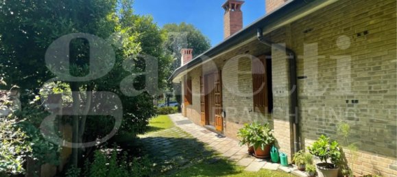 2 bedrooms Villa in Senago, Italy No. 56728 9