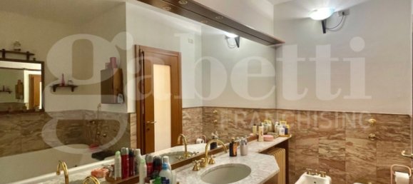 2 bedrooms Villa in Senago, Italy No. 56728 2