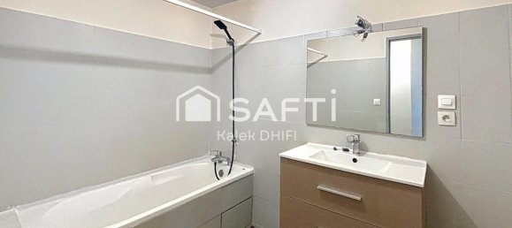 3 Schlafzimmer Wohnung in Vienne, France, Nr. 61673 8