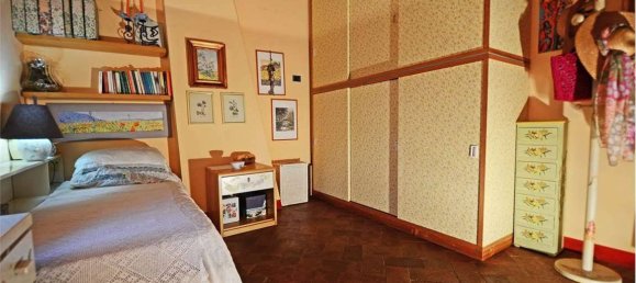 5 bedrooms House in Altopascio, Italy No. 117533 39