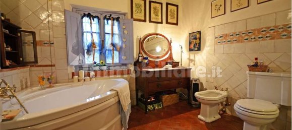 5 bedrooms House in Altopascio, Italy No. 117533 44