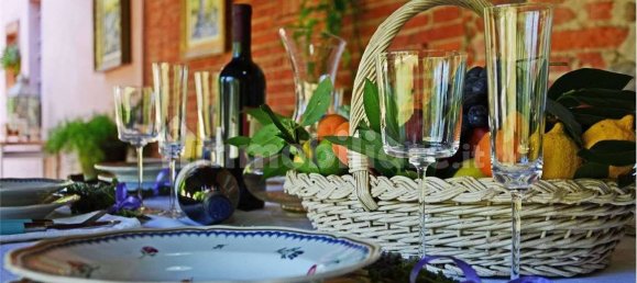 5 bedrooms House in Altopascio, Italy No. 117533 9