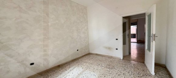 3-Zimmer Wohnung in Naples, Italy, Nr. 17865 16