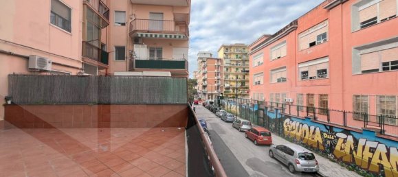 3-Zimmer Wohnung in Naples, Italy, Nr. 17865 11