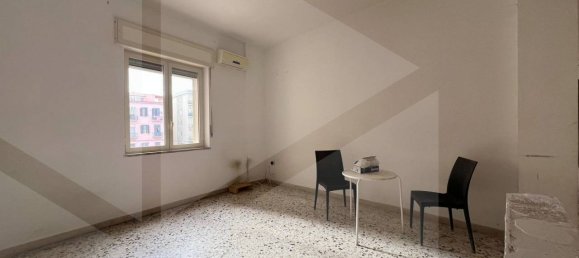 3-Zimmer Wohnung in Naples, Italy, Nr. 17865 23