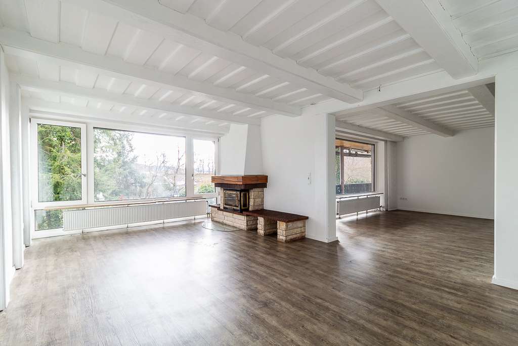 5 rooms Bungalow in Bayreuth, Germany No. 241042