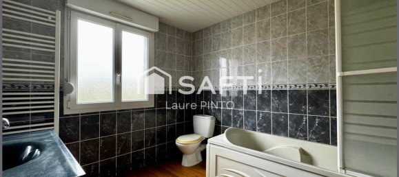 3 bedrooms House in Vouziers, France No. 71295 10