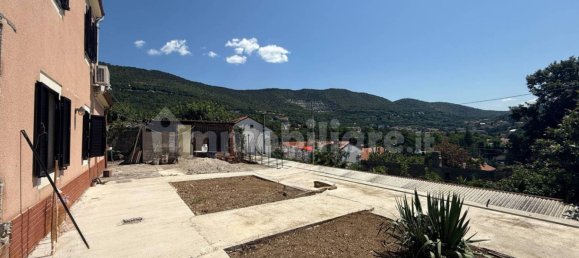 2 bedrooms Villa in Trieste, Italy No. 272767 2