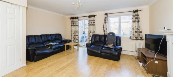 3 غرف نوم منزل في Crawley, United Kingdom رقم 6262 5