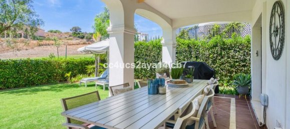 3 bedrooms Villa in Estepona, Spain No. 256420 5