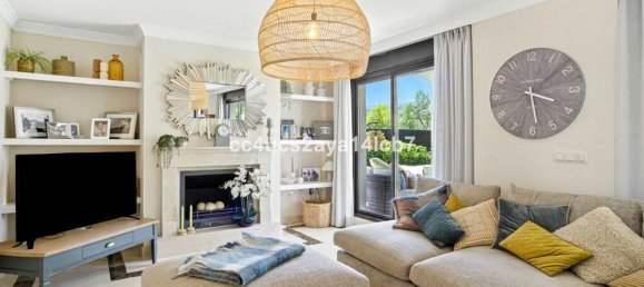 3 bedrooms Villa in Estepona, Spain No. 256420 12