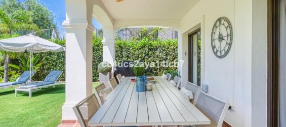 3 bedrooms Villa in Estepona, Spain No. 256420 6