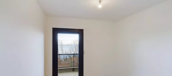 3 bedrooms Villa in Evian-les-Bains, France No. 273039 9