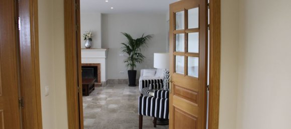 3 bedrooms Townhouse in Marbella, Spain No. 61933 11