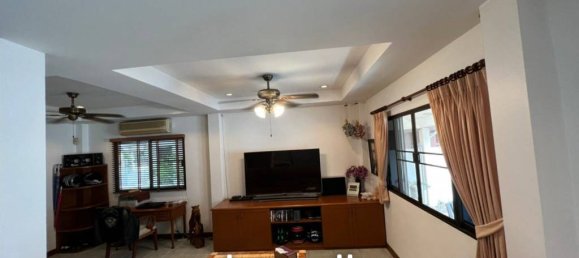 3 bedrooms Cafe / restaurant in Pattaya, Thailand No. 15689 8